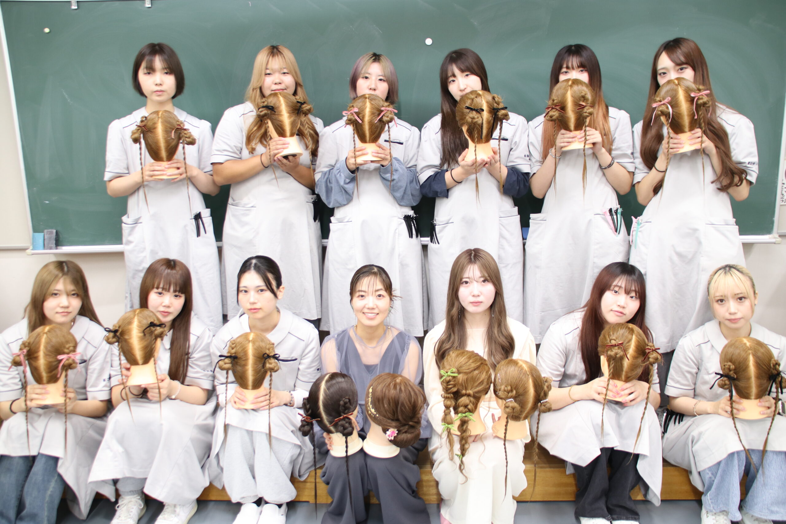 プロから学ぶまとめ髪テクニック